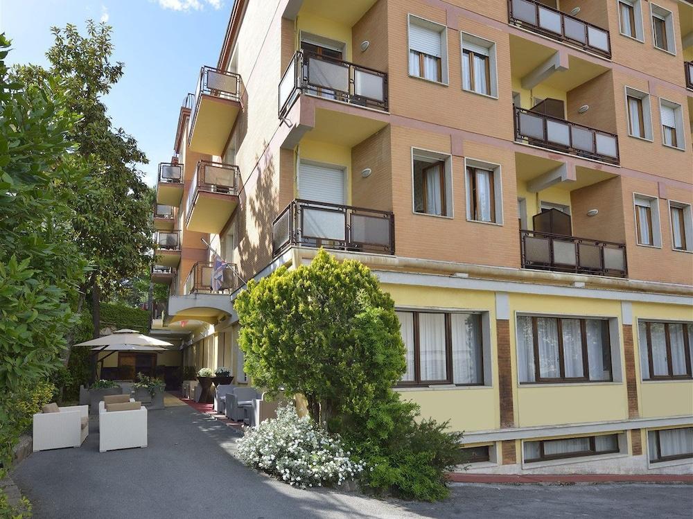 Hotel Attico Chianciano Terme Exteriér fotografie
